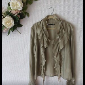 100%SILK SAKAYORI TOP RUFFLE OPEN FRONT SIZE SMALL